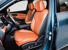 Согласно информации с сайта Auto-home, автомобиль будет доступен в четырёх комплектациях по цене от 105 900 до 135 900 юаней (1,21–1,55 млн рублей). Официальный запуск модели запланирован на 10 ноября 2025 года.