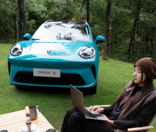 Высококлассные комплектации оснащены лидаром на крыше с 27 датчиками. Лидар поддерживает ультрасовременную систему помощи при вождении Coffee Pilot Ultra advanced, которая позволяет управлять навигацией по шоссе и городу, а также помогает при парковк