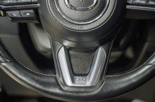 110690 Замена оригинального руля Mazda CX-5 2017-2021 – анатомический руль Kenstyle