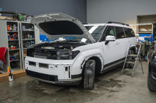 Оклейка зоны риска нового Hyundai Santa Fe 2023+ против сколов и царапин на ЛКП