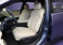 Рекомендованная производителем розничная цена составит от 99 900 юаней (примерно 1,1 млн рублей), а ограниченная по времени «льготная цена» — от 91 900 юаней (около 1 млн рублей).