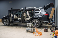 Защита лобового стекла + полная химчистка салона + керамика для BMW X7 G07