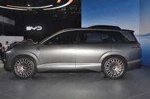 12 января компания BYD анонсировала два новых флагманских автомобиля: полноразмерный внедорожник Tang 9 (сегмент D) и представительский седан Han 9