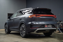 Оклейка кузова сатиновой пленкой, шумоизоляция для нового BYD Tang