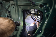 Замена линз + шумоизоляция дверей и арок + дооснащение Lixiang L9