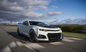 Chevrolet выпустил 2018 Camaro ZL1 1LE