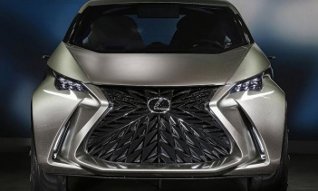 Вам нравится новый дизайн Lexus'а?