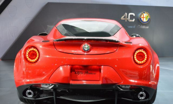 Alfa Romeo получит 6-цилиндровый двигатель Ferrari