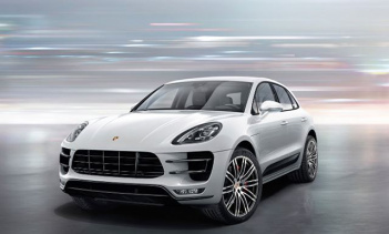 Новый фэйслифтинг Porsche Macan Turbo