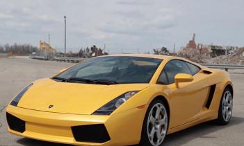 Поездка на Lamborghini Gallardo зимой - ужасная идея