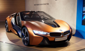 2017 BMW i8 получит больше мощности и большую дальность хода