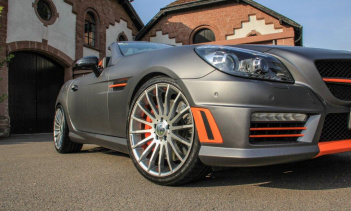 Сумасшедший Carlsson Mercedes CSK55