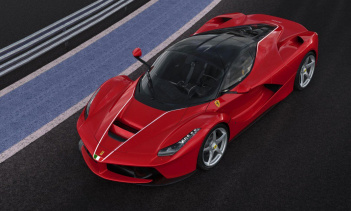 LaFerrari был продан на благотворительном аукционе за $7 млн
