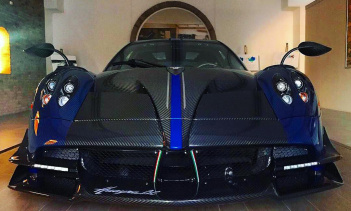В начале этой недели Крис Сингх получил специальное издание Pagani Huayra BC.