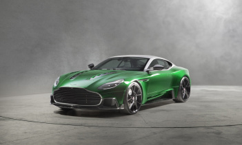 Mansory Cyrus построен на основе Aston-Martin DB11, но делает концепт-кар еще более уникальным.