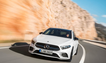 Mercedes-Benz и его подразделение AMG находились в поиске пробелов между его 250-ми компактными моделями начального уровня и мощными AMG 45. С предстоящим A-классом кажется, что AMG нашел, чем заполнить этот пробел, и начнет прямо с нового Mercedes-B