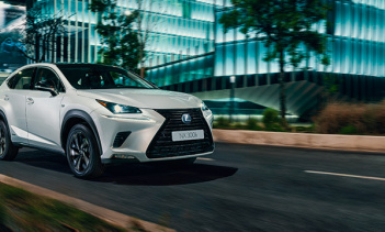 Мы говорим о новой спортивной отделке салона, которая привносит привлекательные внешние изменения и аккуратные обновления в интерьер. Это первое расширение для линейки NX, и, как кажется, Lexus делает уверенные шаги в направлении модернизации популяр