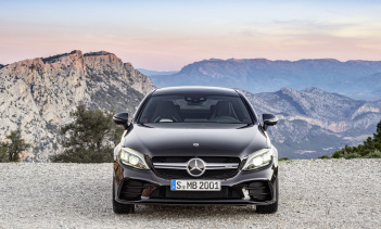 Обновленные модели Mercedes-Benz C-Class Coupe и Cabrio теперь доступны для заказа.