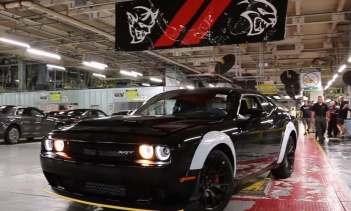 30 мая 2018 года последний Dodge Challenger SRT Demon сошел с конвейерной линии завода Brampton Assembly Plant в Онтарио, Канада. Это ознаменовало окончание производства 3300 экземпляров 840 л.с. легального на дорогах общего пользования спорткара. То