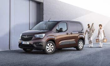 Opel / Vauxhall показывает фотографии последней модели Combo.