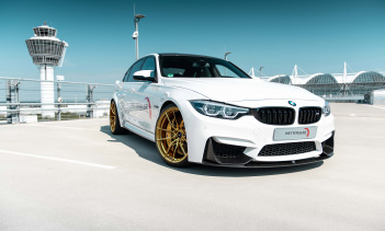 M3 - одна из самых выдающихся моделей во всей линейке BMW, и, хотя она предлагается только как седан, название M3 связано с многочисленными успехами в автоспорте, признаниями и наградами.