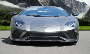Тем не менее, это не остановило послепродажных тюнеров от предоставления Aventador S некоторого внимания. Хотя автомобили, модифицированные немецким тюнером Mansory, как правило, противоречивы, этот новый пакет из карбона, доступный для Lamborghini A