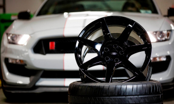 Расширение, стоимость которого составляет более 100 миллионов долларов, может указывать на то, что все больше покупателей стоят в очереди за ультралегкими колесами.