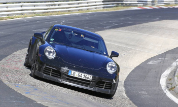 Доктор Фрэнк-Штеффен Уоллизер из Porsche подтвердил, что атмосферный рядный шестицилиндровый мотор будет сохранен как можно дольше.