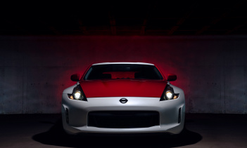 На самом деле, модель 2020 370Z может быть оснащена эксклюзивной 7-ступенчатой автоматической коробкой передач с механизмом переключения скоростей при пониженной передаче, лепестками переключения передач на руле и адаптивным управлением. Кроме того, 