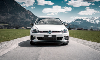 ABT оставили свой отпечаток на новом Volkswagen Golf GTI TCR.