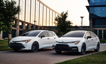 Конечно, появились эксклюзивные колеса, которые дополняют всю визуальную концепцию.