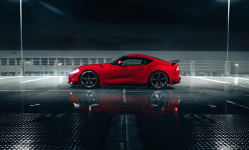 В свое время Toyota Supra последнего поколения была одним из самых популярных спортивных автомобилей на рынке послепродажного тюнинга. Поэтому неудивительно, что компания предлагает для 2020 Toyota GR Supra множество обновлений. После того, как Toyot