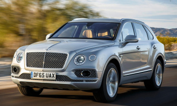 «Мы потратили деньги, а затем не смогли строить. А когда мы cмогли их построить, мы не могли их отгружать и продавать, потому что сертификации не было», - сказал Холлмарк.