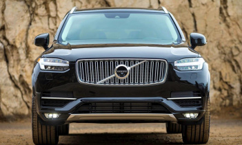 Согласно Autocar, следующий Volvo XC90, который должен выйти где-то в 2022 году, будет предлагать вариант полной электрификации наряду с подключаемыми гибридными и умеренно-гибридными вариантами (но без дизеля).