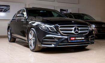 Работа установочного центра Топ Тюнинг Москва. Хром накладки в передний бампер + лип-спойлер;