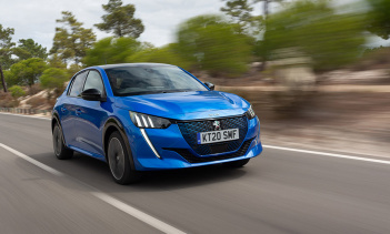 2020 PEUGEOT 208 и 2008 получают еще одну награду!