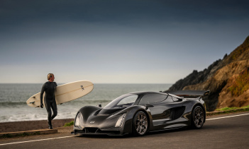 При этом отношение мощности к весу, как ожидается, составит около 1080 лошадиных сил на тонну - лучше, чем у Koenigsegg One: 1.