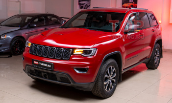 Установка тюнинг капота с воздухозаборниками на Grand Cherokee Trail Hawk