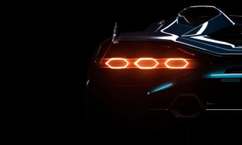 Несколько дней назад мы сообщили, что Lamborghini планировал что-то захватывающее на этой неделе. Итальянский автопроизводитель давал нам не слишком много информации, за исключением одного неясного тизер изображения, которым он поделился в социальных