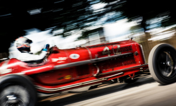 В раллийном соревновании будут участвовать автомобили, проходящие под и над самой трассой, в то время как «Гудвуд Джимхана» будет доминировать, поскольку будут использоваться области, которые ранее были ограничены. По словам организаторов, текущий ре