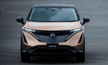 Когда ранее в этом месяце был представлен совершенно новый 2022 Nissan Ariya, автопроизводитель ясно намекнул, что этот полностью электрический компактный внедорожник был только началом целой новой эры EV. Учитывая текущее финансовое состояние Nissan