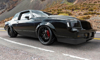 Причина, по которой большинство любят автомобили, заключается в том, что автомобильный мир очень разнообразен. От внедорожников до гиперкаров - каждый найдет что-то для себя, и наше воображение поддерживает эволюцию автомобильного дизайна. Но прежде 