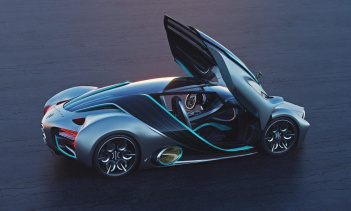 А когда у вас кончился заряд, XP-1 можно перезарядить менее чем за пять минут благодаря технологии хранения водорода в автомобиле. Электроэнергия накапливается в системах топливных элементов вместо тяжелых литиевых батарей, что делает их легче, чем т