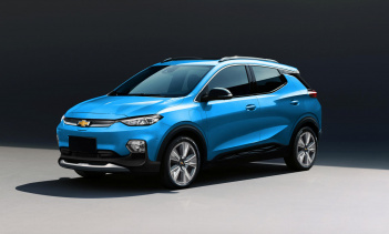 Chevy впервые показал нам салон Bolt EUV вместе с раннее продемонстрированным внешним видом.