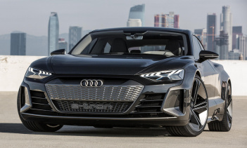 Ни для кого не секрет, что ID.4 отстает от своего конкурента Tesla Model Y в нескольких категориях, в основном в программном обеспечении.