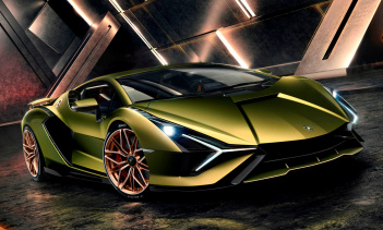 Прошло более двух лет с тех пор, как мы впервые узнали, что грядущий преемник Lamborghini Aventador, который должен появиться в следующем году, будет оснащаться атмосферным двигателем V12, хотя и с гибридной поддержкой. Дополнительный электродвигател