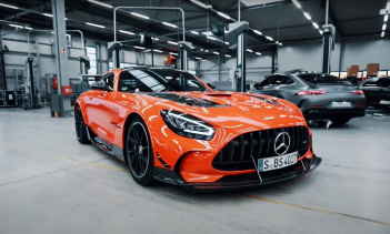 Автомобили Black Series представляют собой вершину инженерной мысли Mercedes-AMG и существуют с 2006 года, когда впервые был представлен SLK 55 AMG Black Series. Самым последним автомобилем, вышедшим из этой конюшни, является Mercedes-AMG GT Black Se