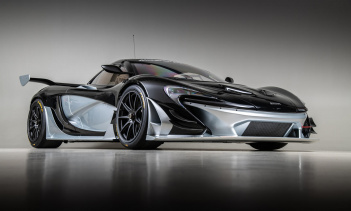 Что касается производительности, 3,8-литровый гибридный двигатель V8 с двойным турбонаддувом P1 GTR развивает 986 л.с. и 1416 Нм крутящего момента, что позволяет гиперкару разгоняться от 0 до 100 км/ч всего за 2,4 секунды и развивать максимальную ско