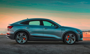 Другие бренды также получат бенефиты, хотя Audi получит деньги первым. Это начнется в 2024 году, когда будет раскрыт готовый к производству электромобиль из очень секретного проекта Artemis. Прежде всего, VW хочет, чтобы Audi стал полноценным соперни