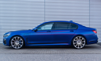 Dahler начал работу под капотом, увеличив мощность 3,0-литрового рядного шестицилиндрового двигателя с турбонаддувом со штатных 280 лошадиных сил и 450 Нм крутящего момента до впечатляющих 408 л.с. и 600 Нм крутящего момента.